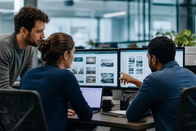 Photorealistic business concept for SharePoint: shared knowledge & document collaboration.
